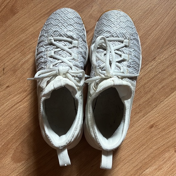 Nike Kevin Durant sneakers - Picture 2 of 10